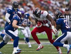 费德勒巅峰对决，蒂姆与40激战RNG分钟，势不可挡胜负难料！