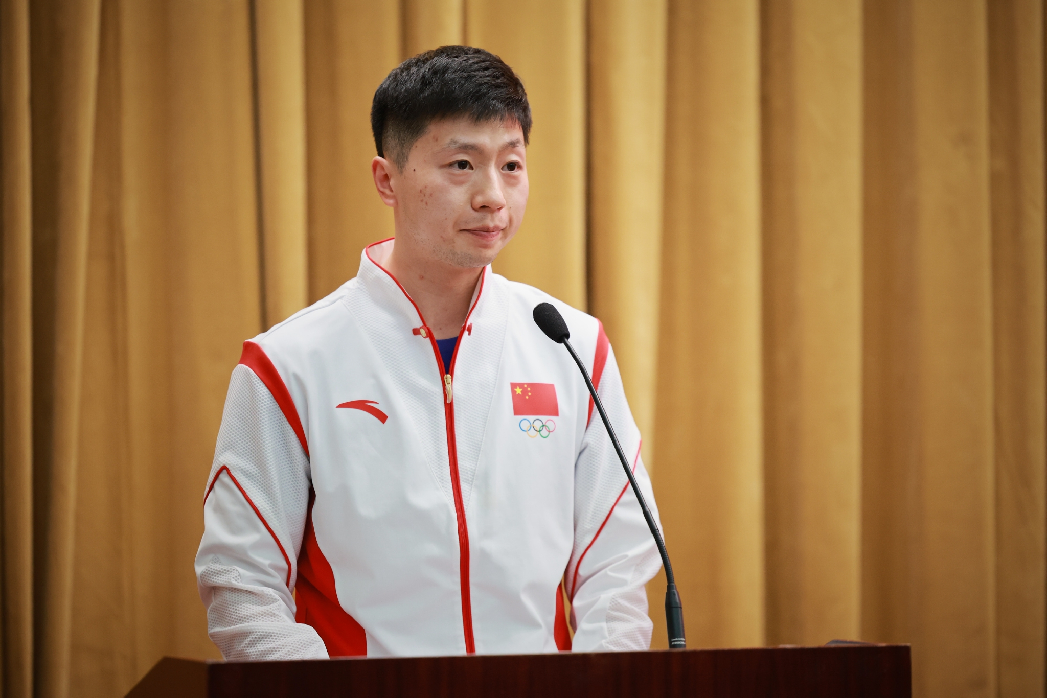 关于北京首钢主帅放话:亚冠常规赛必胜曼联,马龙冷笑回应的信息